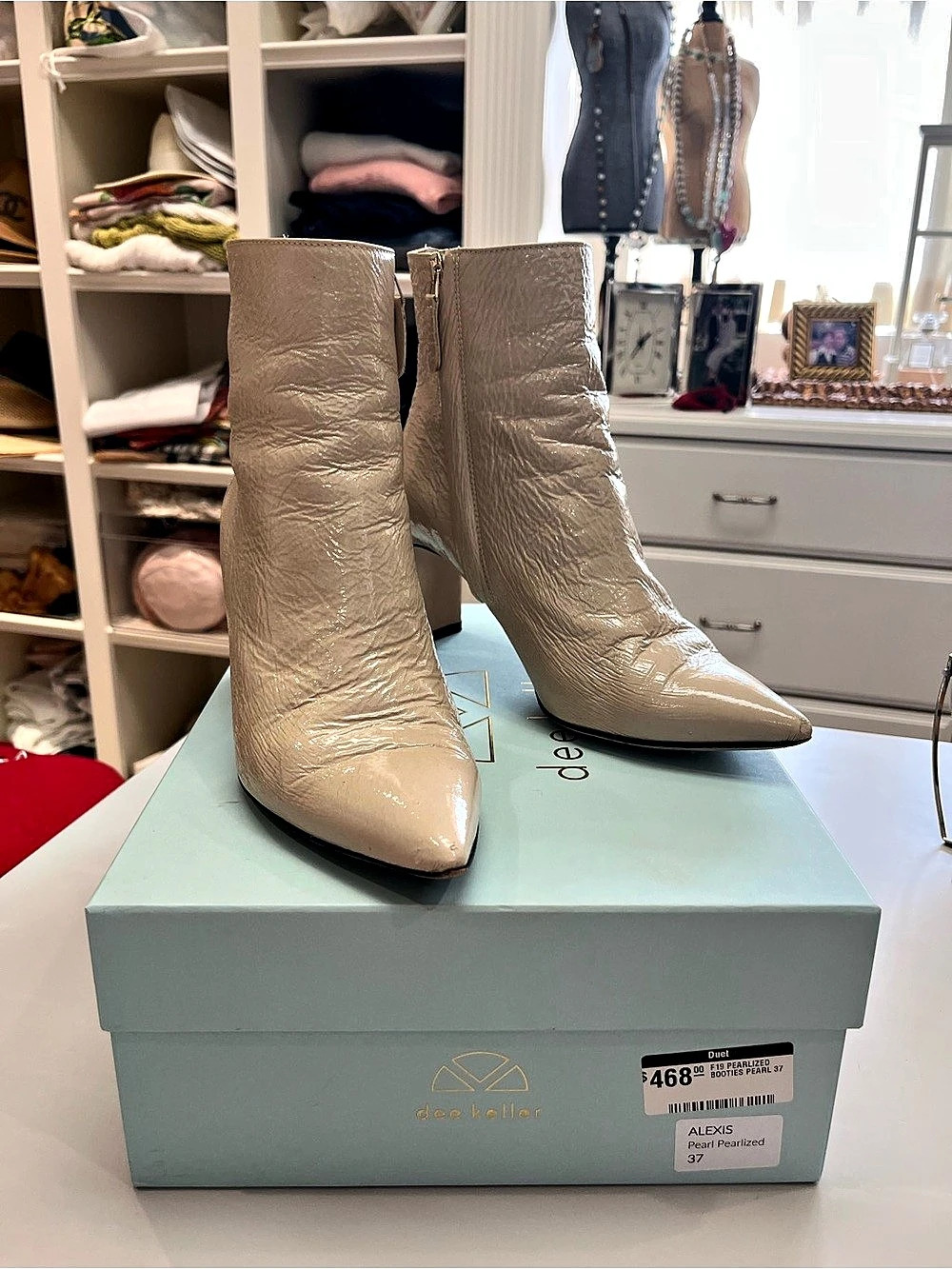 Dee Keller Pointed Toe Heeled Boots in Beige pearlized US 7 Like New